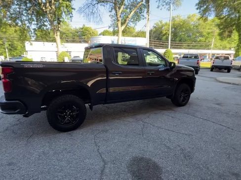 Used 2022 Chevrolet Silverado 1500 Custom Trail Boss AWD/4WD image 14