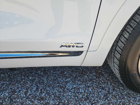 Used 2019 Kia Sorento SX image 10