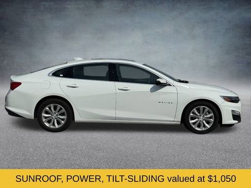 Used 2024 Chevrolet Malibu LT image 2