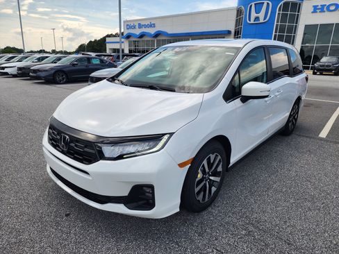 New 2026 Honda Odyssey EX-L image 2