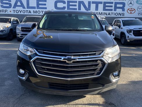Used 2019 Chevrolet Traverse LT image 3