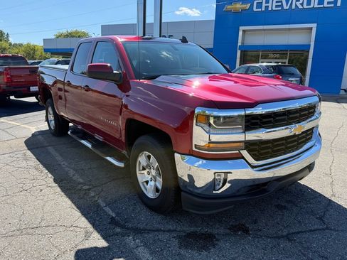 Certified 2018 Chevrolet Silverado 1500 LT w/ All Star Edition AWD/4WD image 9