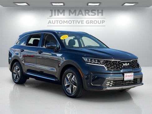 Used 2022 Kia Sorento S image 8