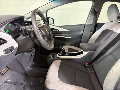 Used 2021 Chevrolet Bolt LT FWD image 23