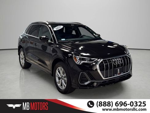 Used 2025 Audi Q3 2.0T Premium AWD/4WD image 2