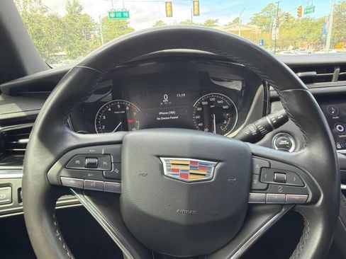 Used 2024 Cadillac XT6 Luxury FWD image 10
