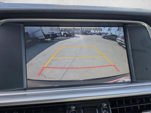Used 2019 Kia Optima S image 13