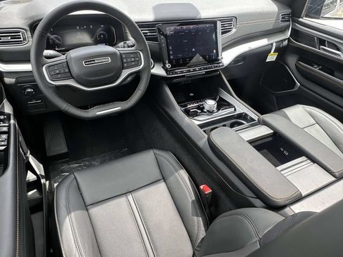 New 2026 Jeep Grand Wagoneer 4WD image 11
