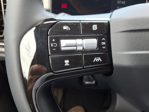 Certified 2026 Kia Sorento LX FWD image 19