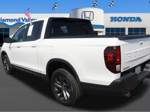 Used 2024 Honda Ridgeline Sport image 4