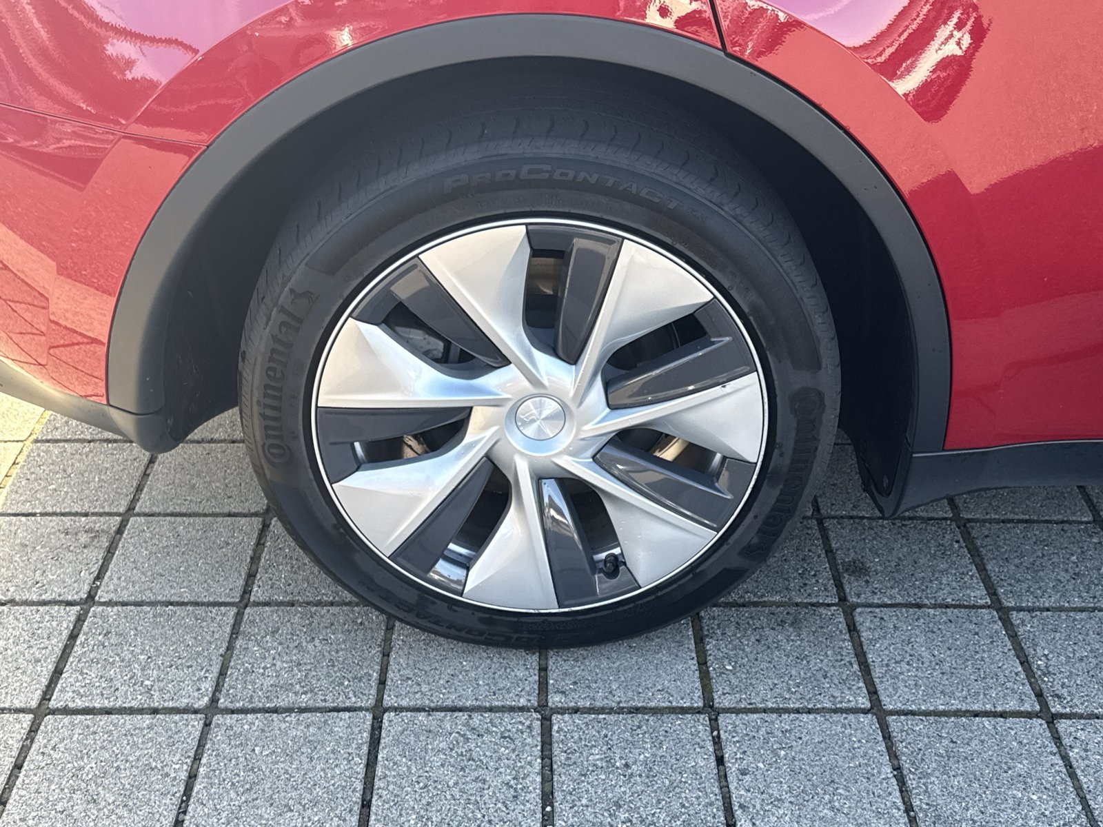 Used 2023 Tesla Model Y Long Range AWD/4WD image 11