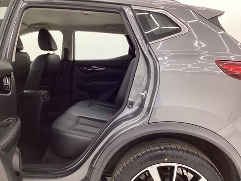 Used 2018 Nissan Rogue Sport SL image 20