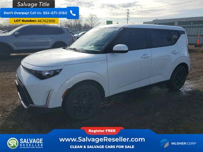 Used 2023 Kia Soul LX w/ Option Group 015