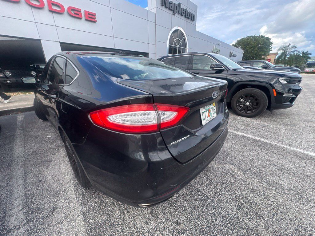 Used 2013 Ford Fusion SE FWD image 34