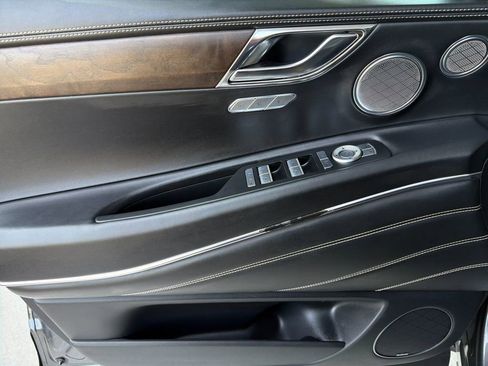 Used 2021 Genesis GV80 2.5T w/ Advanced Package 03 RWD image 11