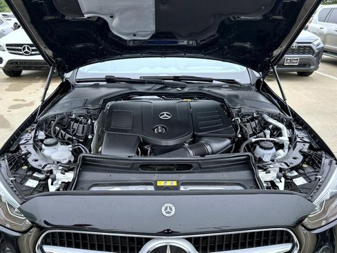 Used 2024 Mercedes-Benz C 300 Sedan image 23