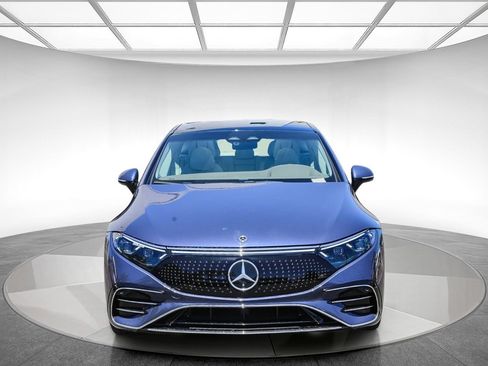 Used 2023 Mercedes-Benz EQS 580 4MATIC Sedan image 6