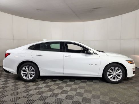 Used 2025 Chevrolet Malibu LT FWD image 8