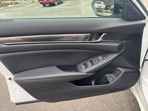 Certified 2022 Honda Accord Sport image 18