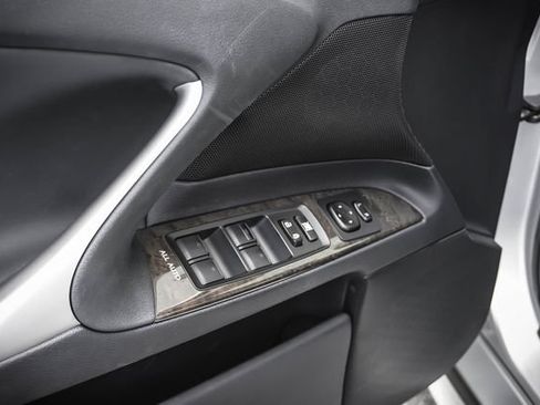 Used 2011 Lexus IS 250 w/ Premium Pkg Value Edition RWD image 12
