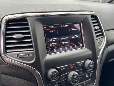 Used 2021 Jeep Grand Cherokee Laredo w/ Security & Convenience Group image 21