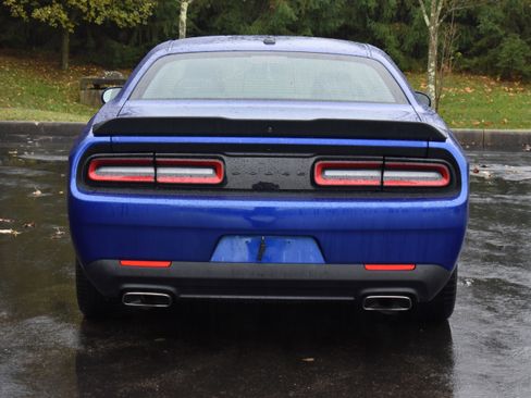 Used 2021 Dodge Challenger R/T w/ Blacktop Package image 28