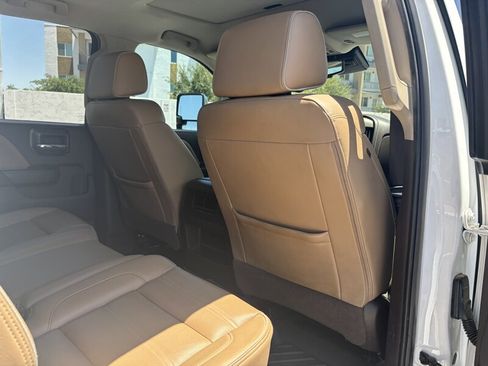Used 2017 GMC Sierra 2500 Denali w/ Duramax Plus Package AWD/4WD image 36