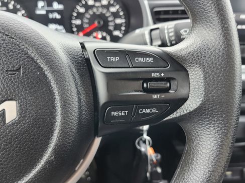 Used 2023 Kia Rio S image 30