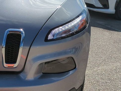 Used 2014 Jeep Cherokee Limited image 9