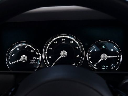 Used 2021 Rolls-Royce Cullinan image 16