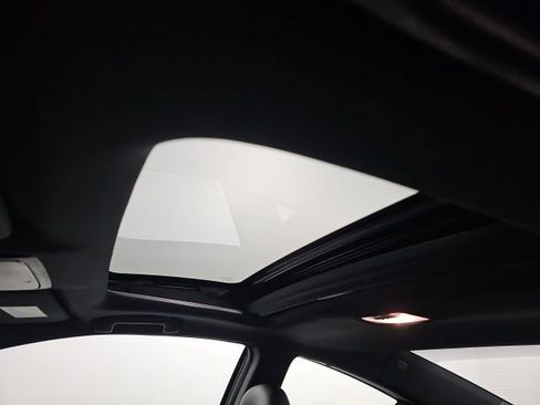 Used 2017 Honda Accord Touring image 29