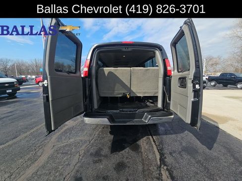 Certified 2016 Chevrolet Express 3500 LT w/ LT Preferred Equipment Group image 25