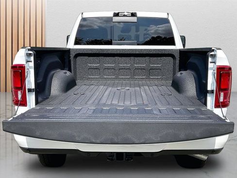 New 2026 RAM 2500 Big Horn AWD/4WD image 24