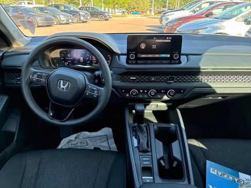 Certified 2023 Honda Accord EX image 23