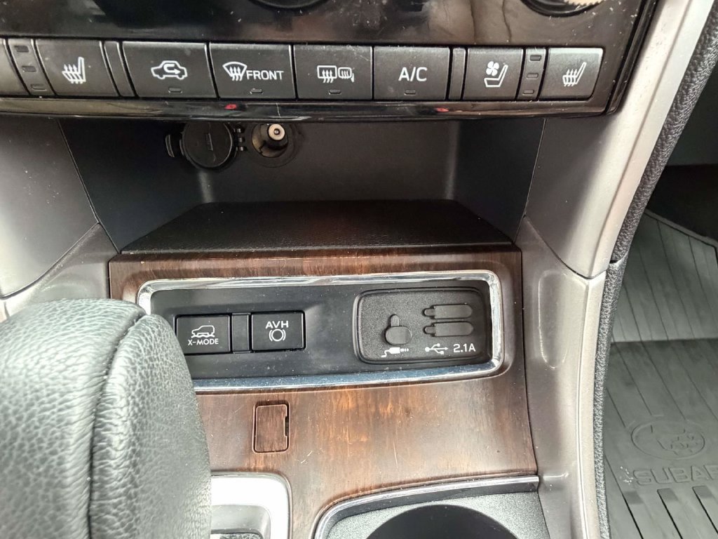 Used 2020 Subaru Ascent Touring AWD/4WD image 21