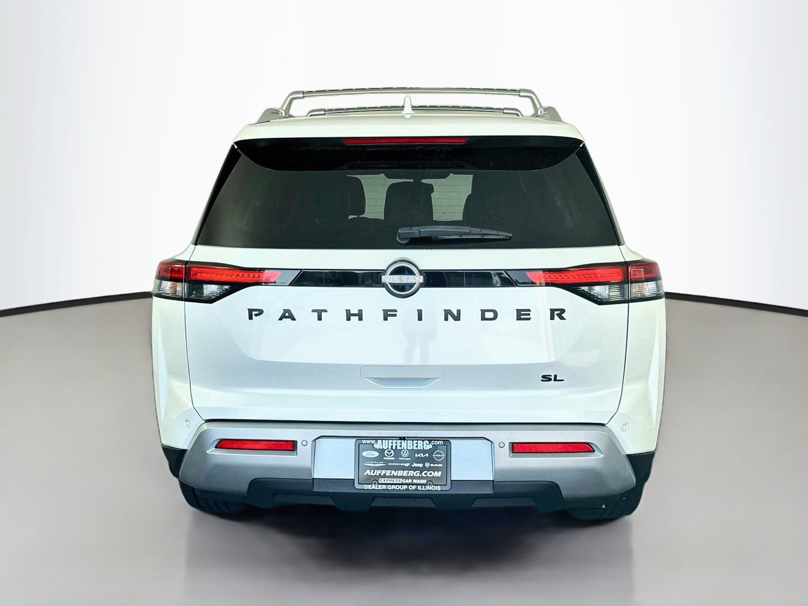 Certified 2022 Nissan Pathfinder SL w/ SL Premium Package FWD image 6