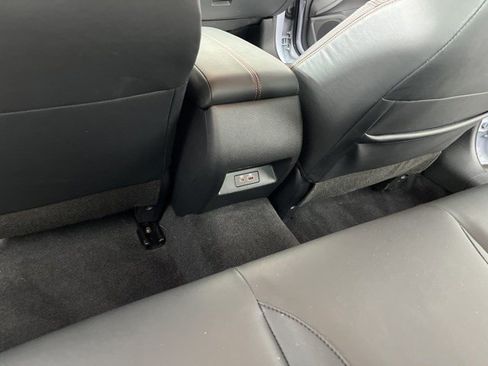 Used 2025 Nissan Altima 2.5 SR FWD image 39