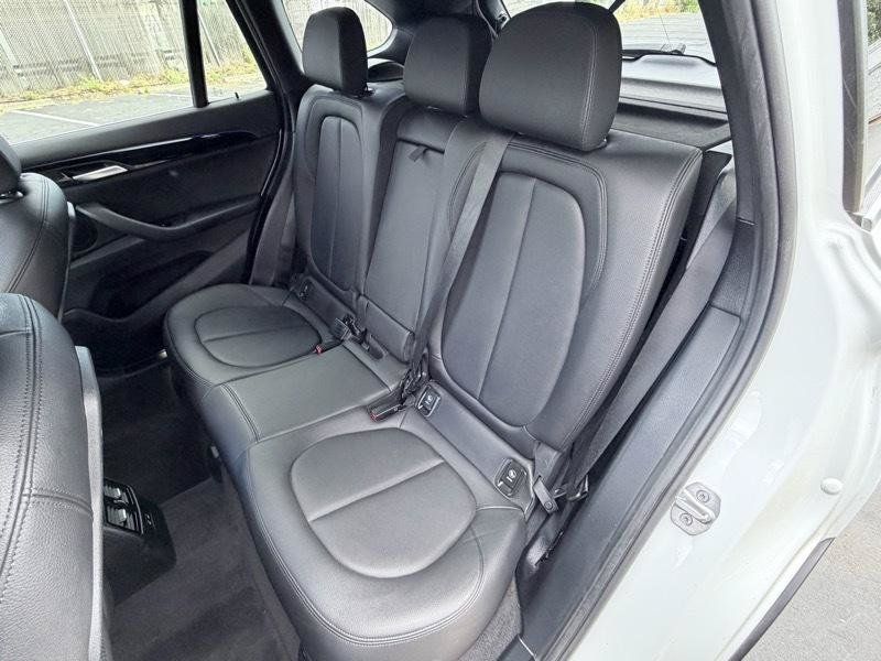Used 2020 BMW X1 xDrive28i AWD/4WD image 9