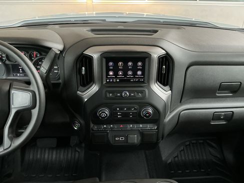 Used 2025 Chevrolet Silverado 1500 W/T w/ WT Value Package image 9