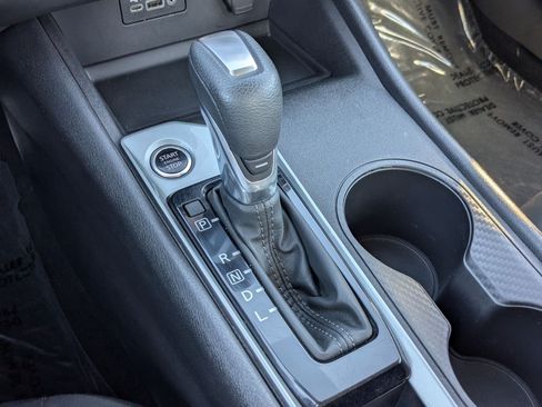 Used 2025 Nissan Altima 2.5 SV FWD image 27