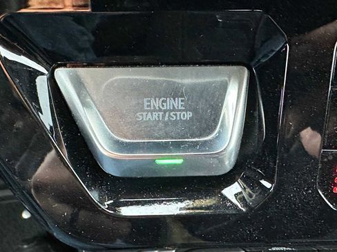 Used 2024 GMC Sierra 2500 Denali w/ Denali Reserve Package image 36