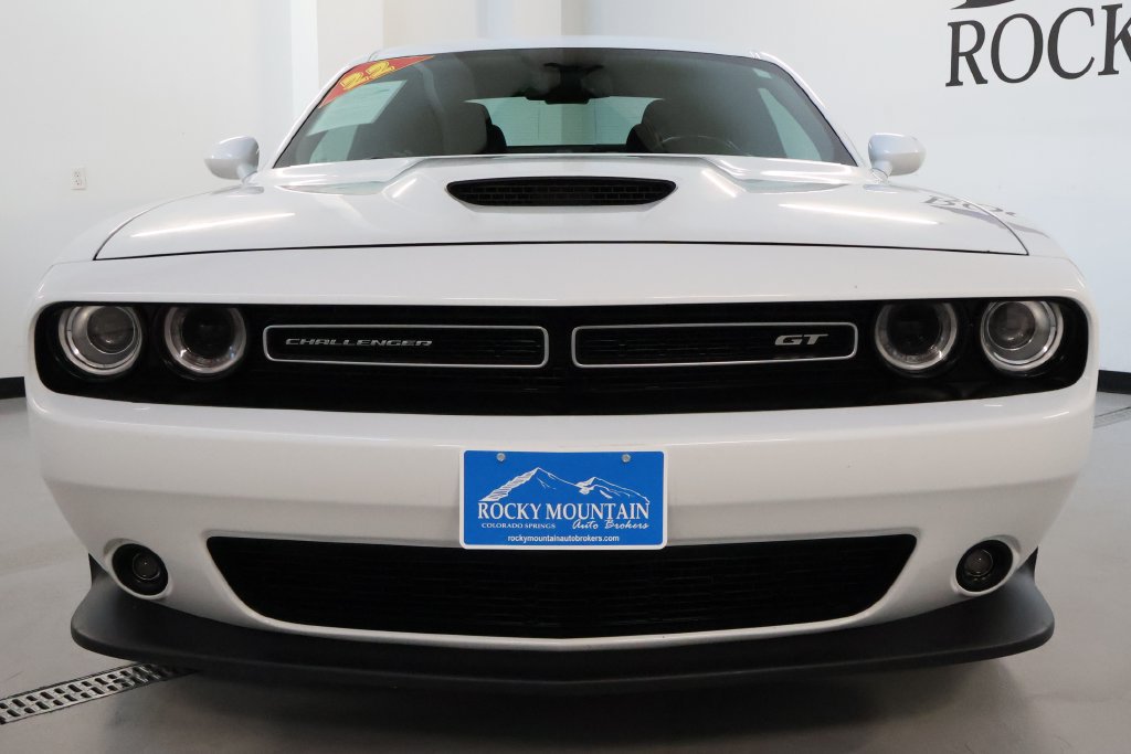 Used 2022 Dodge Challenger GT AWD/4WD image 2