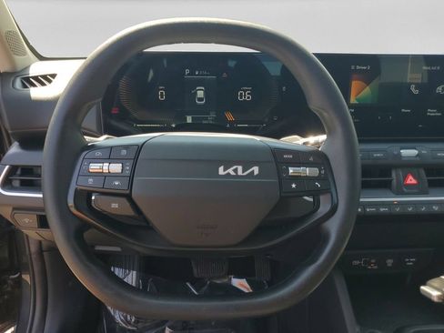 Used 2025 Kia K4 FWD image 19