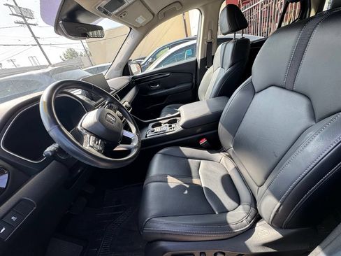 Used 2024 Honda Pilot EX-L image 6