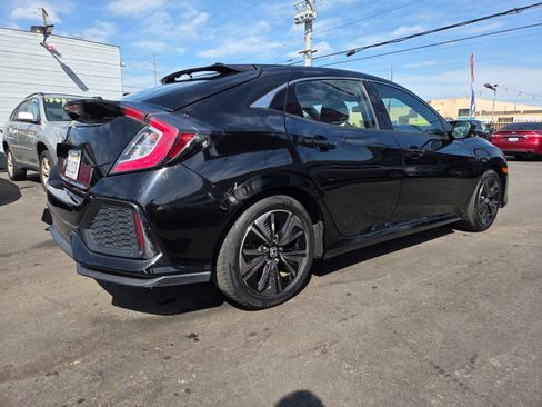 Used 2017 Honda Civic EX image 4