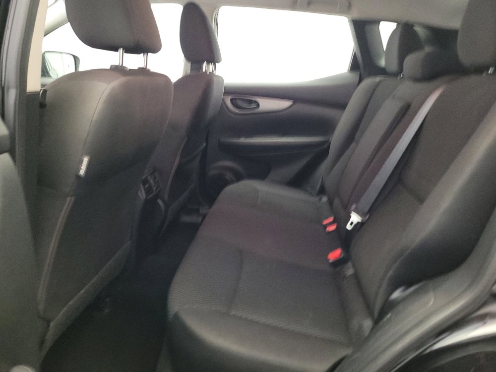 Used 2018 Nissan Rogue Sport S w/ S Appearance Package FWD image 18