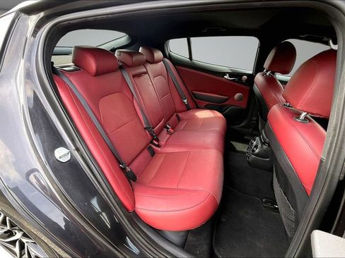 Used 2022 Kia Stinger GT-Line w/ Sun & Sound Package RWD image 25