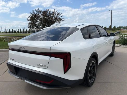 Used 2025 Kia K4 EX FWD image 23