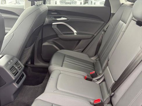 Certified 2025 Audi Q5 Premium Plus w/ Premium Plus AWD/4WD image 25