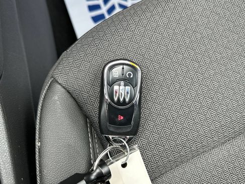 Used 2025 Buick Encore GX Preferred AWD/4WD image 27